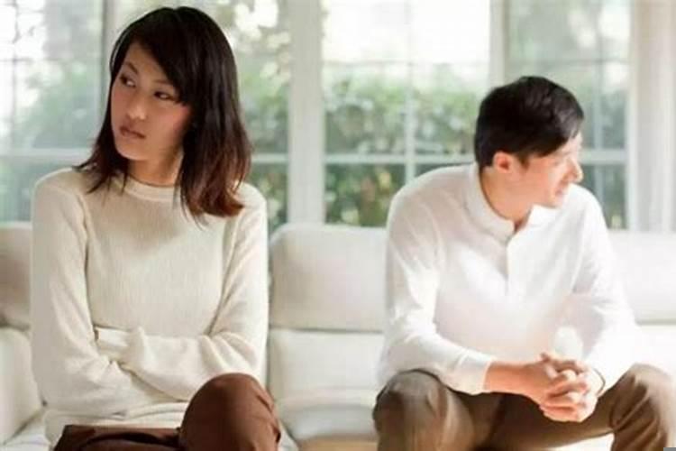 婚姻中两人三观不合能过下去吗