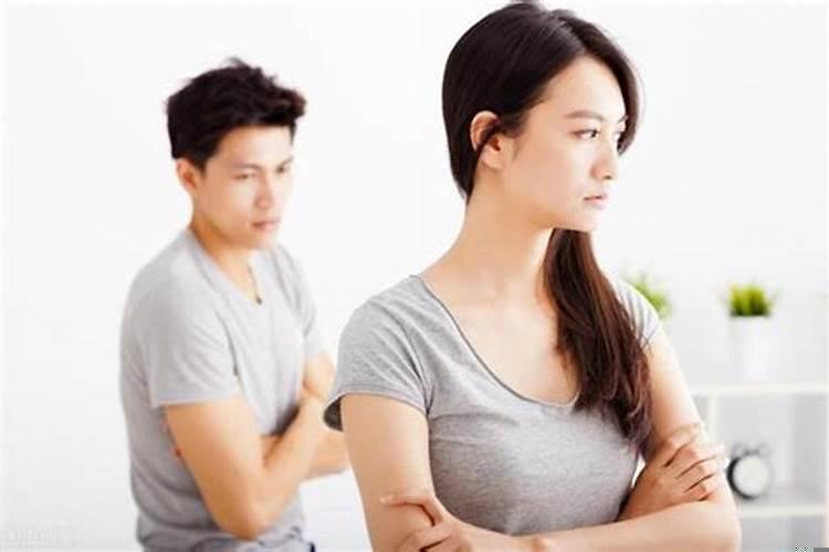 老婆假装要离婚的表现（老婆坚决要离婚挽回我该怎么办）