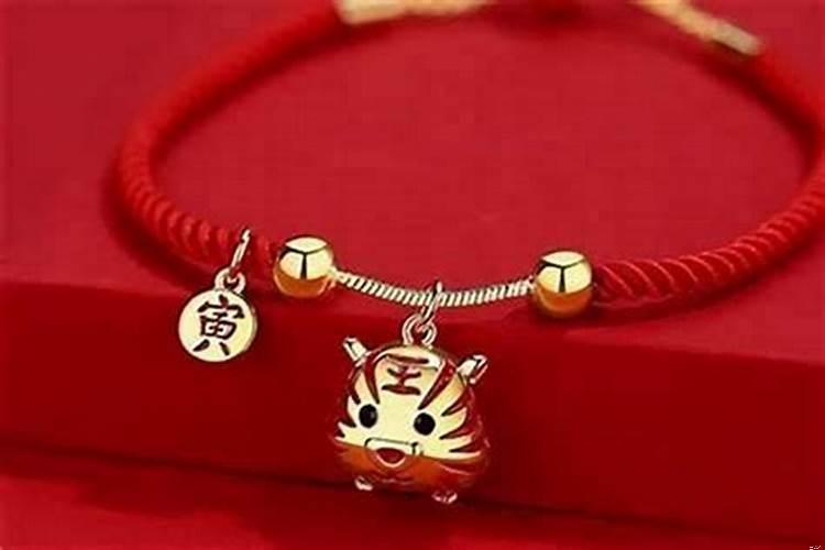 属虎的可以戴貔貅嘛？属虎本命年佩戴什么好女