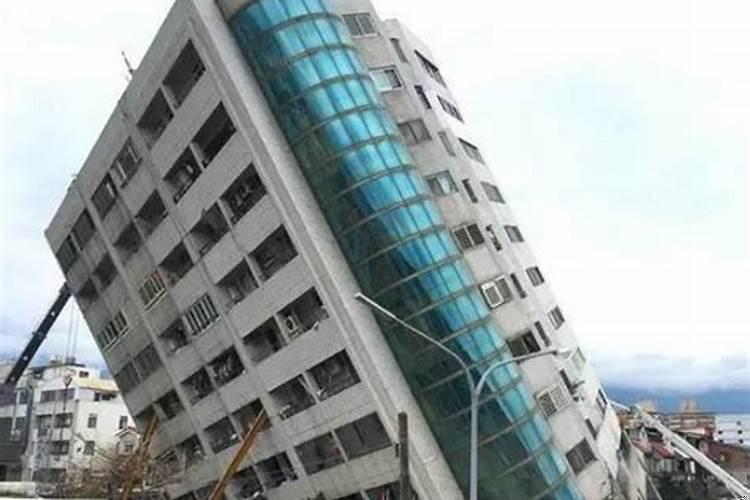 梦见高楼坍塌寓意着什么预兆